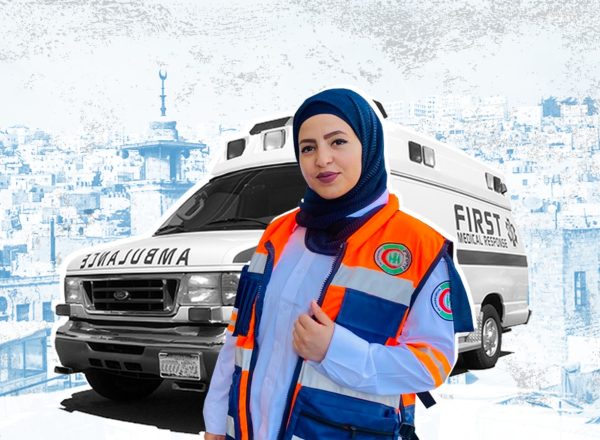 تلقت ردود وتعليقات سلبية وخصوصا من السيدات، لكنها شقت طريقها لتكون أول سائقة اسعاف في محافظة الخليل